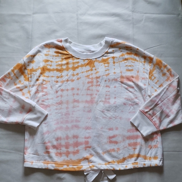 Old Navy Tie-dye Summer Open Back Sweatshirt - Picture 10 of 16